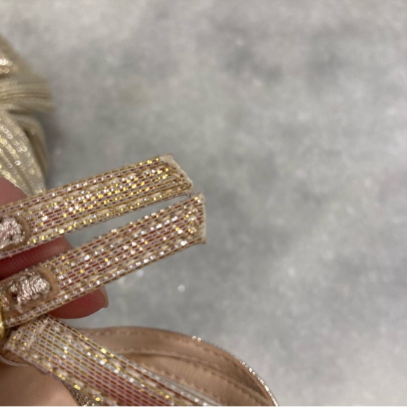 LOEFFLER RANDALL Camellia Platinum Gold Pleated Knot Bow Sandals - Picture 10 of 10